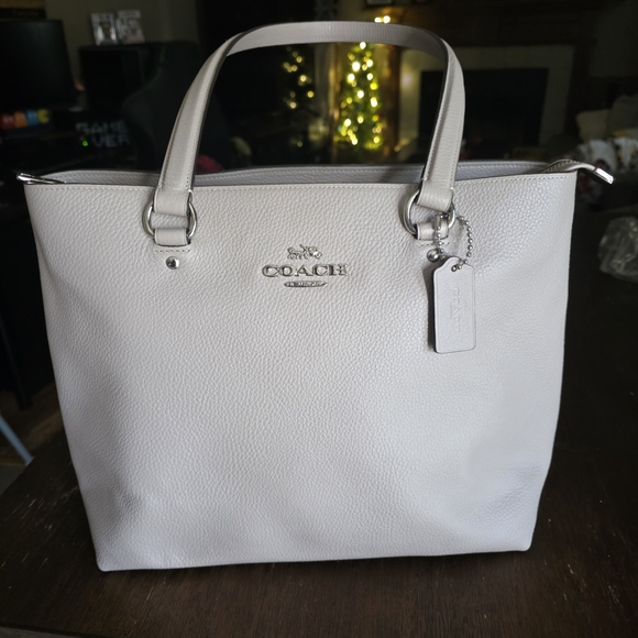 Coach Pebble Leather Tote in Light Gray
